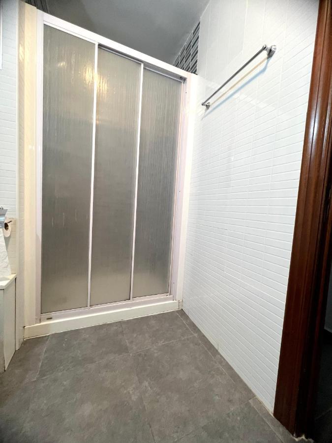 Central Private Room Валенсия Екстериор снимка